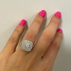 Round Moissanite Diamond Ring – Timeless Sparkle, Ethical Shine